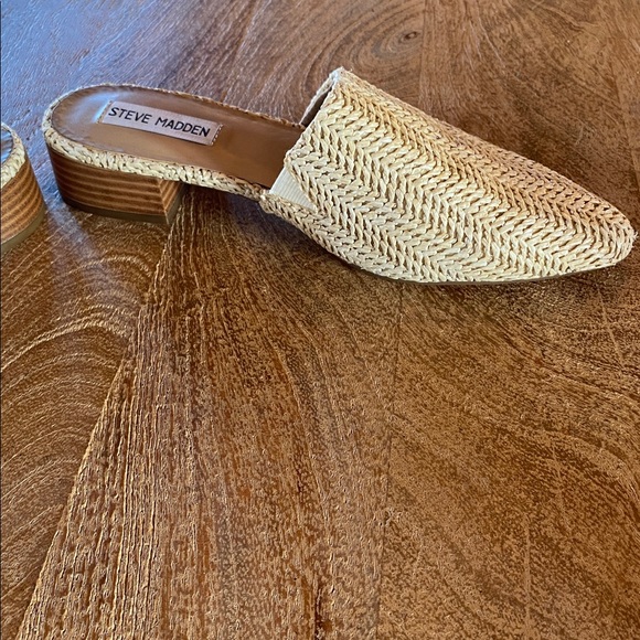 Steve Madden Cairo Woven Raffia like Mule - Picture 6 of 9